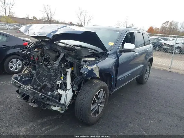 1C4RJFBG2LC359726 2020 JEEP GRAND CHEROKEE - Image 2