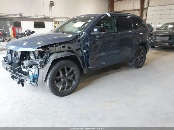 1C4RJFBG2LC420413 2020 JEEP GRAND CHEROKEE - Image 2