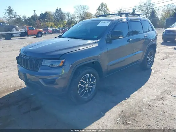 1C4RJFBG3HC654664 2017 JEEP GRAND CHEROKEE - Image 2