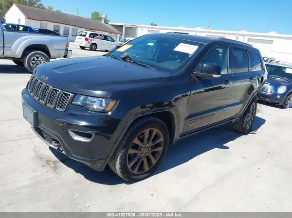 1C4RJFBG3HC668001 2017 JEEP GRAND CHEROKEE - Image 2