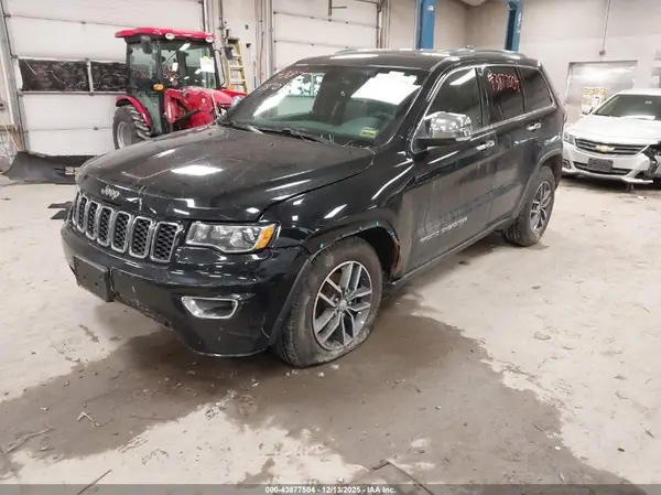 1C4RJFBG3HC694260 2017 JEEP GRAND CHEROKEE - Image 2