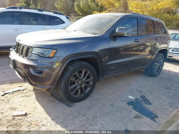 1C4RJFBG3HC695179 2017 JEEP GRAND CHEROKEE - Image 2