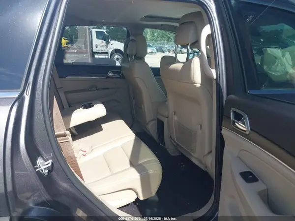1C4RJFBG3HC842097 2017 JEEP GRAND CHEROKEE - Image 8