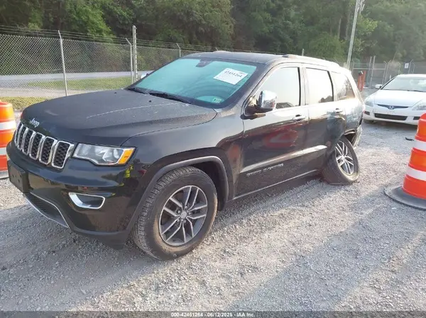 1C4RJFBG3HC842780 2017 JEEP GRAND CHEROKEE - Image 2