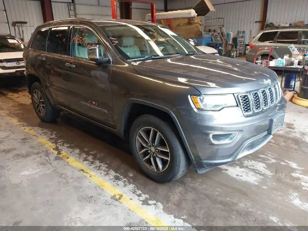 1C4RJFBG3HC844643 2017 JEEP GRAND CHEROKEE - Image 1