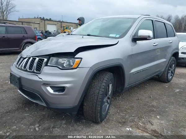 1C4RJFBG3HC858204 2017 JEEP GRAND CHEROKEE - Image 2