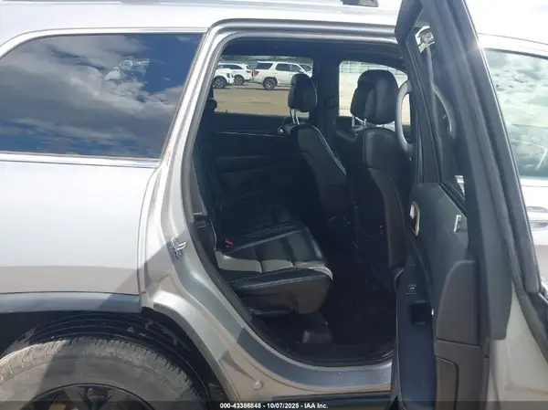 1C4RJFBG3HC918482 2017 JEEP GRAND CHEROKEE - Image 8