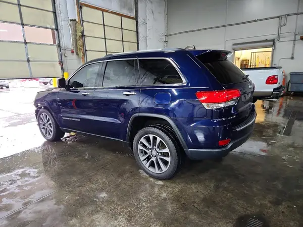 1C4RJFBG3JC139802 2018 JEEP GRAND CHEROKEE - Image 2