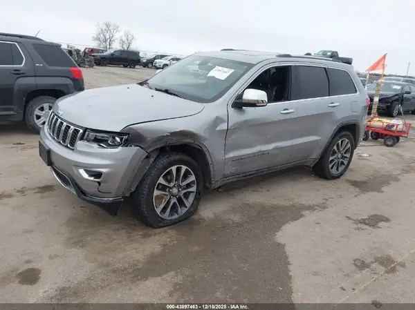 1C4RJFBG3JC167633 2018 JEEP GRAND CHEROKEE - Image 2