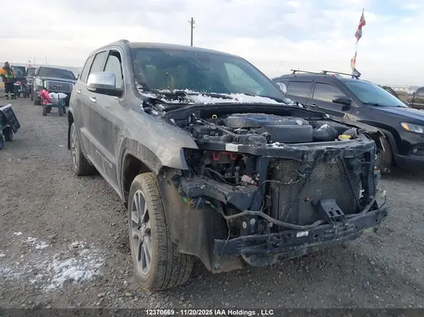 1C4RJFBG3JC225045 2018 JEEP GRAND CHEROKEE - Image 1