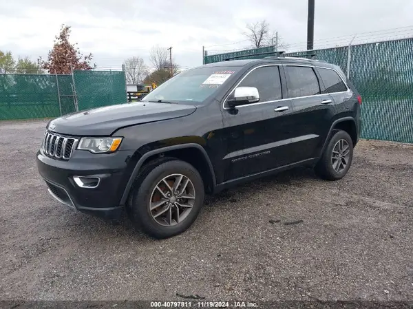 1C4RJFBG3JC238300 2018 JEEP GRAND CHEROKEE - Image 2