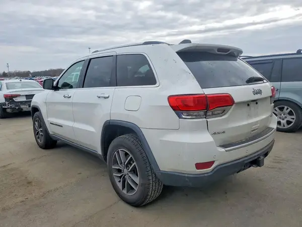 1C4RJFBG3JC268056 2018 JEEP GRAND CHEROKEE - Image 2