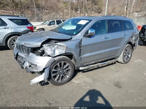 1C4RJFBG3JC299100 2018 JEEP GRAND CHEROKEE - Image 2