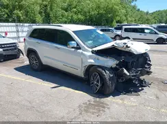 1C4RJFBG3JC406761 2018 JEEP GRAND CHEROKEE