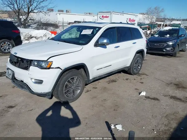 1C4RJFBG3JC437704 2018 JEEP GRAND CHEROKEE - Image 2