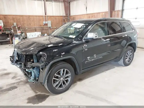 1C4RJFBG3JC441073 2018 JEEP GRAND CHEROKEE - Image 2
