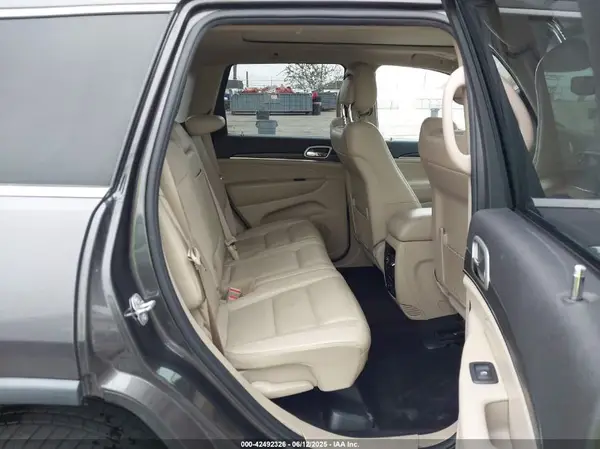 1C4RJFBG3KC627049 2019 JEEP GRAND CHEROKEE - Image 8