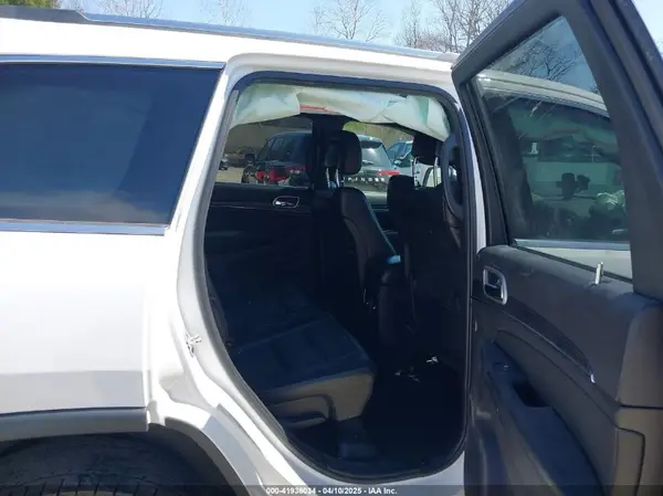 1C4RJFBG3KC637614 2019 JEEP GRAND CHEROKEE - Image 8