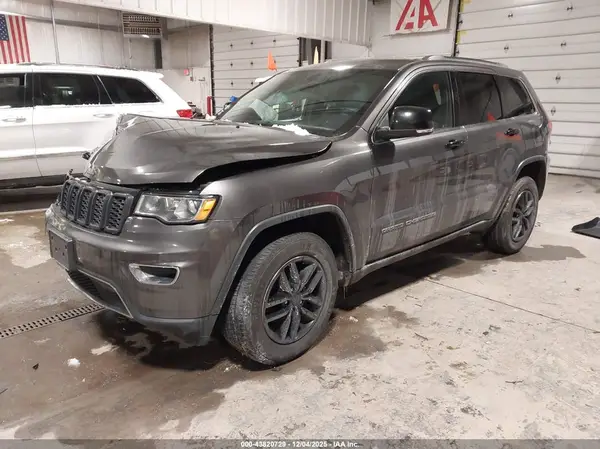 1C4RJFBG3KC642599 2019 JEEP GRAND CHEROKEE - Image 2