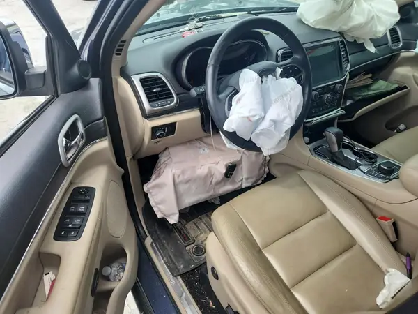 1C4RJFBG3KC697358 2019 JEEP GRAND CHEROKEE - Image 8