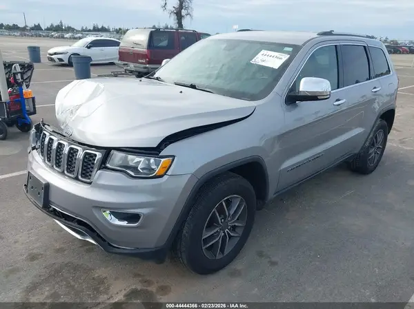 1C4RJFBG3KC724266 2019 JEEP GRAND CHEROKEE - Image 2