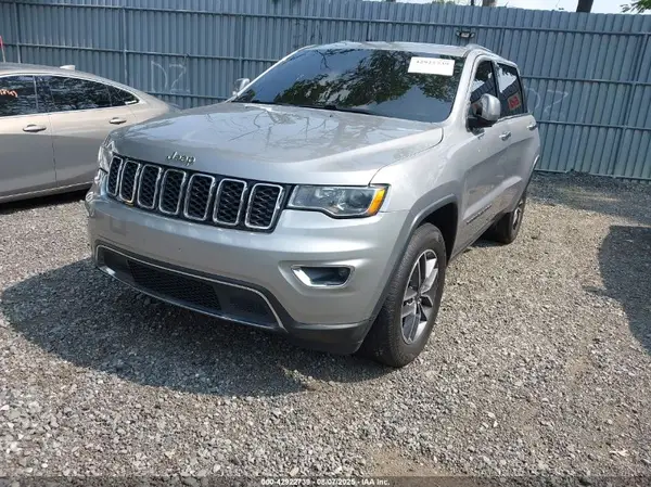 1C4RJFBG3LC193572 2020 JEEP GRAND CHEROKEE - Image 2