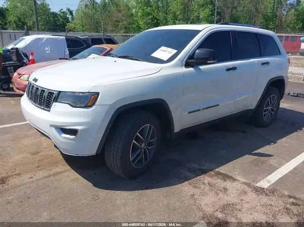1C4RJFBG4HC818021 2017 JEEP GRAND CHEROKEE - Image 2