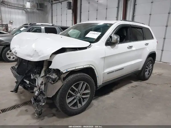 1C4RJFBG4HC861354 2017 JEEP GRAND CHEROKEE - Image 2