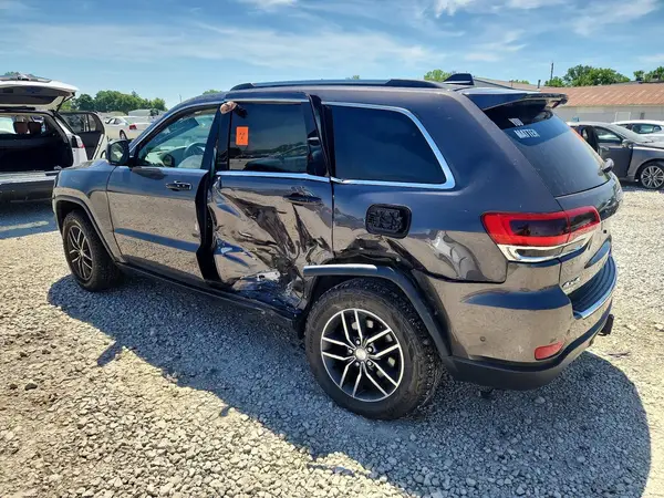 1C4RJFBG4JC106811 2018 JEEP GRAND CHEROKEE - Image 2