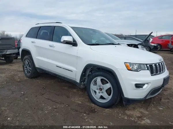 1C4RJFBG4JC121924 2018 JEEP GRAND CHEROKEE - Image 1