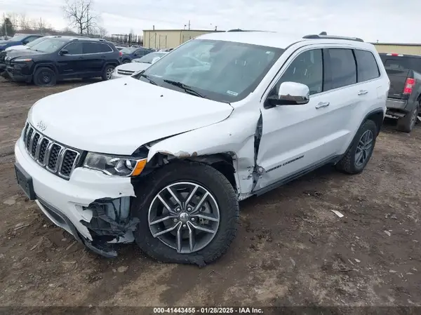 1C4RJFBG4JC121924 2018 JEEP GRAND CHEROKEE - Image 2