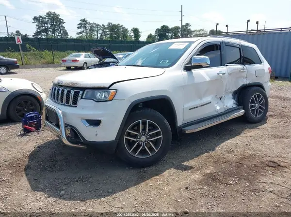 1C4RJFBG4JC172372 2018 JEEP GRAND CHEROKEE - Image 2
