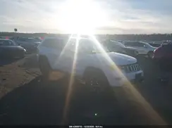1C4RJFBG4JC200428 2018 JEEP GRAND CHEROKEE