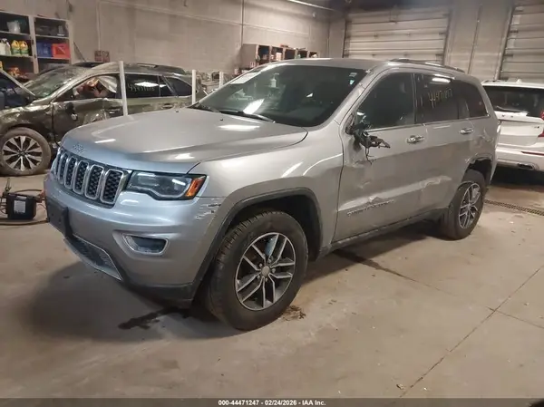 1C4RJFBG4JC294729 2018 JEEP GRAND CHEROKEE - Image 2