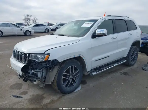 1C4RJFBG4JC321637 2018 JEEP GRAND CHEROKEE - Image 2