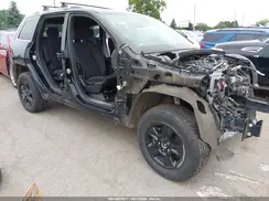 1C4RJFBG4JC357165 2018 JEEP GRAND CHEROKEE