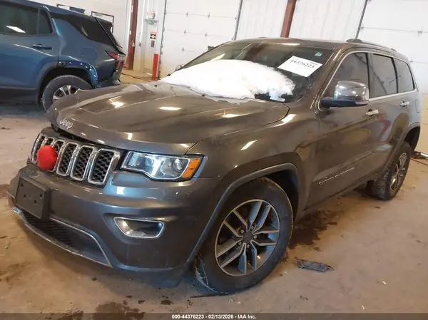 1C4RJFBG4JC363063 2018 JEEP GRAND CHEROKEE - Image 2