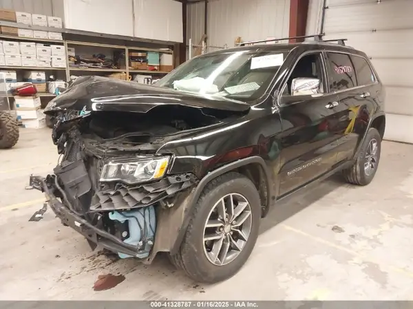 1C4RJFBG4JC501944 2018 JEEP GRAND CHEROKEE - Image 2