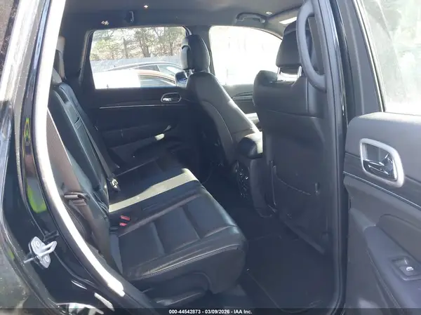 1C4RJFBG4KC675112 2019 JEEP GRAND CHEROKEE - Image 8