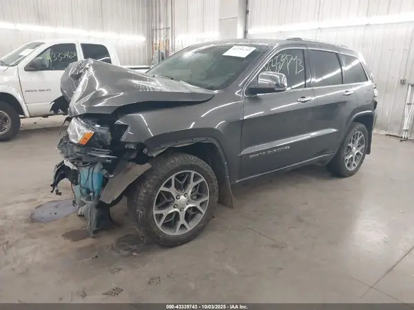 1C4RJFBG4LC221945 2020 JEEP GRAND CHEROKEE - Image 2