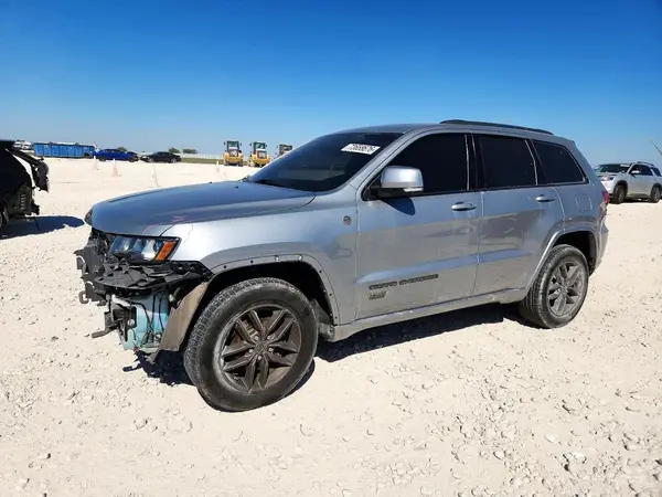 1C4RJFBG5HC660286 2017 JEEP GRAND CHEROKEE - Image 1