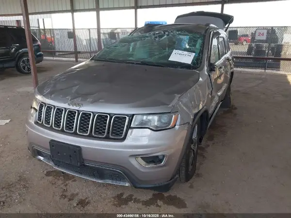 1C4RJFBG5HC668355 2017 JEEP GRAND CHEROKEE - Image 2