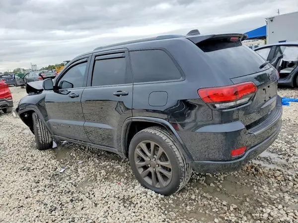 1C4RJFBG5HC668811 2017 JEEP GRAND CHEROKEE - Image 2