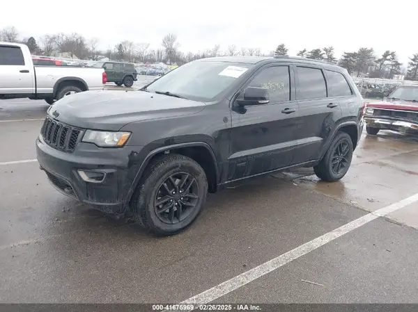 1C4RJFBG5HC718476 2017 JEEP GRAND CHEROKEE - Image 2