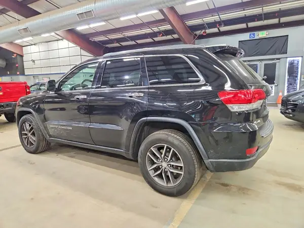1C4RJFBG5HC741577 2017 JEEP GRAND CHEROKEE - Image 2