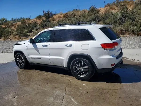 1C4RJFBG5HC772585 2017 JEEP GRAND CHEROKEE - Image 2