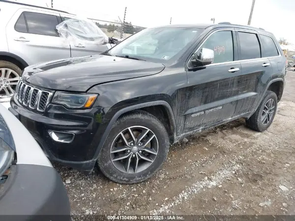 1C4RJFBG5HC785790 2017 JEEP GRAND CHEROKEE - Image 2