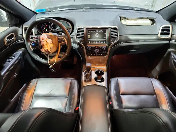 1C4RJFBG5HC864327 2017 JEEP GRAND CHEROKEE - Image 8
