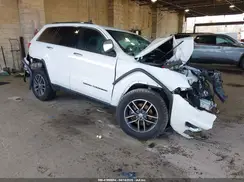 1C4RJFBG5HC942735 2017 JEEP GRAND CHEROKEE