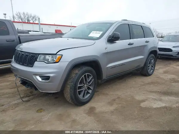 1C4RJFBG5HC948597 2017 JEEP GRAND CHEROKEE - Image 2